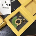 FENDI-024-12 專櫃新品ABCLICK系列原單Q字母金屬搭配皮草掛飾可當首飾