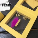 FENDI-024-19 專櫃新品ABCLICK系列原單I字母金屬搭配皮草掛飾可當首飾