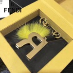 FENDI-024-11 專櫃新品ABCLICK系列原單R字母金屬搭配皮草掛飾可當首飾