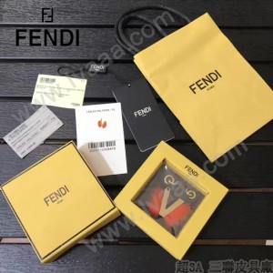 FENDI-024-7 專櫃新品ABCLICK系列原單V字母金屬搭配皮草掛飾可當首飾