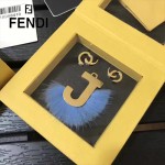 FENDI-024-14 專櫃新品ABCLICK系列原單J字母金屬搭配皮草掛飾可當首飾