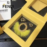 FENDI-024-10 專櫃新品ABCLICK系列原單O字母金屬搭配皮草掛飾可當首飾