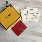 FENDI 0269-4 精緻小巧紅色原版牛皮金屬鉚釘6卡位卡片夾