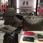 FENDI 2523 都市型男軍綠色原版牛皮手把鉚釘手提單肩包公文包