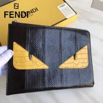 FENDI 0363-17 魅力男士之選小怪獸眼睛鱷魚紋搭配蟒蛇皮休閒手拿包