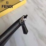 FENDI 0078SQP 百搭新款小怪獸眼睛金屬貼花黑色原版小牛皮休閒手拿包