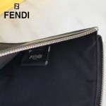 FENDI 0078SQP 百搭新款小怪獸眼睛金屬貼花黑色原版小牛皮休閒手拿包