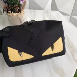 FENDI 306 輕巧實用小怪獸眼睛原單防水面料搭配牛皮化妝包收納包