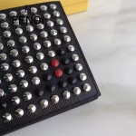 FENDI 0169-19 型男必備SELLERIA小怪獸黑色原版牛皮滿天星鉚釘裝飾短款錢包