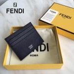 FENDI 0165-3 時尚新款2JOURS小怪獸眼睛金屬貼片黑色原版牛皮6卡位卡片夾