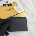FENDI 0234SL9-3 輕便小巧無語表情貼片黑色原版小牛皮卡片夾
