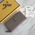 FENDI 0212-2 專櫃最新鉚釘裝飾卡其色原版牛皮長款拉鏈錢包