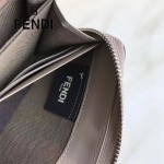 FENDI 0212-2 專櫃最新鉚釘裝飾卡其色原版牛皮長款拉鏈錢包