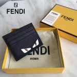 FENDI 0165-3 時尚新款2JOURS小怪獸眼睛金屬貼片黑色原版牛皮6卡位卡片夾