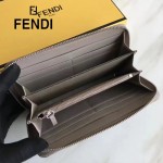 FENDI 0212-2 專櫃最新鉚釘裝飾卡其色原版牛皮長款拉鏈錢包