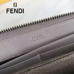 FENDI 0212-2 專櫃最新鉚釘裝飾卡其色原版牛皮長款拉鏈錢包