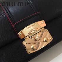 MIUMIU 5BD025-2 人氣熱銷黑色原版山羊紋牛皮單肩斜挎包四方包