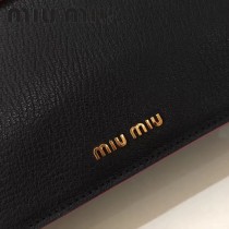 MIUMIU 5BD025-2 人氣熱銷黑色原版山羊紋牛皮單肩斜挎包四方包