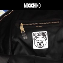 Moschino-070 專櫃復刻版本紙殼泰迪小熊黑色牛皮休閒雙肩包書包