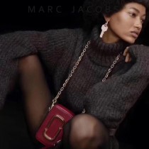 Marc Jacobs-002 秋冬新Hotshot大版金屬雙J扣吸晴豎形相機包