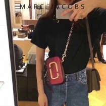 Marc Jacobs-002 秋冬新Hotshot大版金屬雙J扣吸晴豎形相機包