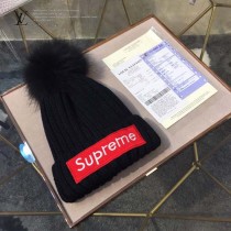 LV帽子-1-2 supreme合作款刺繡針織超大狐狸毛球毛線帽