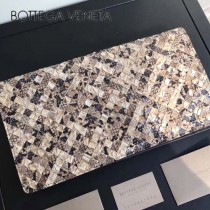 BV-8301 南非大蟒蛇皮純手工編織旋轉扣手包