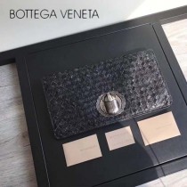 BV-8301-2 南非大蟒蛇皮純手工編織旋轉扣手包
