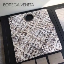 BV-8301-3 南非大蟒蛇皮純手工編織旋轉扣手包