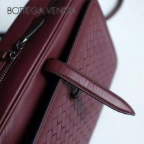 BV-65381-2 官網同步胎牛皮小巧實用女士斜跨小包