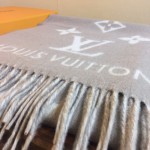 LV圍巾-026-3 路易威登專櫃新色Monogram羊絨加羊毛長款圍巾披肩