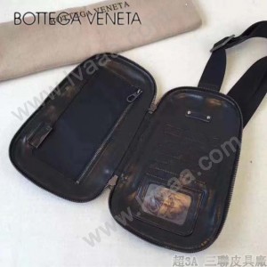 BV-127118 新款時尚節約進口歐洲小牛皮面料純手工編織原廠riri M6拉鏈男士胸包
