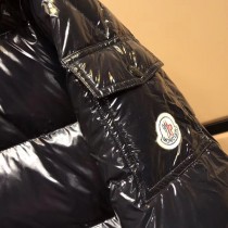 Moncler衣服-07 蒙口秋冬經典瑪雅款可拆卸連帽羽絨服