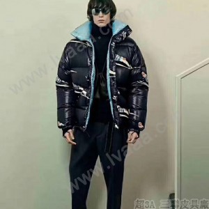 Moncler衣服-022 蒙口冬季爆款保暖聚熱滑雪塗鴉女士中長羽絨衣