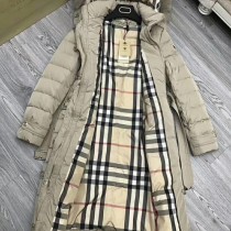 burberry衣服-04 巴寶莉專櫃限量版北美郊狼毛領長款羽絨外套