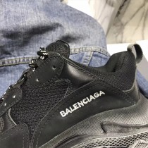 Balenciaga鞋子-04 權志龍同款Triple-S Sneaker時裝復古情侶款厚底做舊球鞋