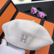 HERMES帽子-01-3 愛馬仕時尚百搭新款高級羊絨貝雷帽