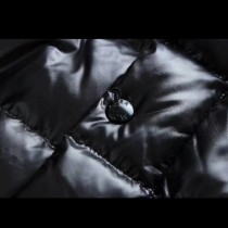 MONCLER衣服-01 最新MMJ合作限量版時尚潮流動感情侶款立領羽絨馬甲