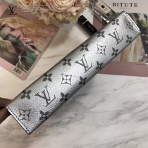 LV-M63039 路易威登新款時尚2018春夏時裝秀的Split系列POCHETTE VOYAGE中號手袋