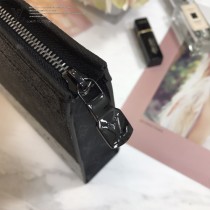 LV-M63039 路易威登新款時尚2018春夏時裝秀的Split系列POCHETTE VOYAGE中號手袋