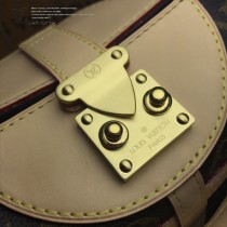 LV-M43587 路易威登新款時尚經典原單DUFFLE手袋春夏系列中備受鐘愛的Duffle手袋可手提 可肩背