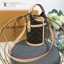 LV-M43587 路易威登新款時尚經典原單DUFFLE手袋春夏系列中備受鐘愛的Duffle手袋可手提 可肩背