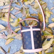 LV-M43587 路易威登新款時尚經典原單DUFFLE手袋春夏系列中備受鐘愛的Duffle手袋可手提 可肩背