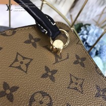 LV-M43589 路易威登新款時尚原單SQUARE手袋本季造型必備配飾金色鏈條包