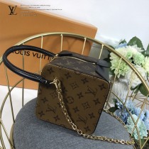 LV-M43589 路易威登新款時尚原單SQUARE手袋本季造型必備配飾金色鏈條包