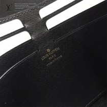 LV-M63066 路易威登新款時尚2018春夏時裝秀的Split系列POCHETTE VOYAGE中號手袋