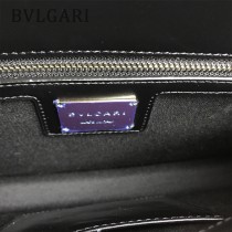 Bvlgari原單-0019-02 寶格麗意大利最高級定制魔鬼珍珠魚配光面小牛皮斜背包
