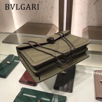 Bvlgari原單-38101-02 寶格麗原單時尚新款融合了古典與現代特色肩背斜背包