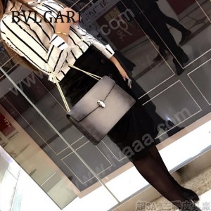 BVLGARI 35362-8 歐洲限量版原單意大利蜥蜴紋彩色蛇頭單肩斜挎包