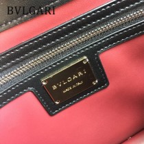 BVLGARI 35362 最新設計衍縫網格原單黃銅蛇頭琺瑯扣單肩斜跨翻蓋包